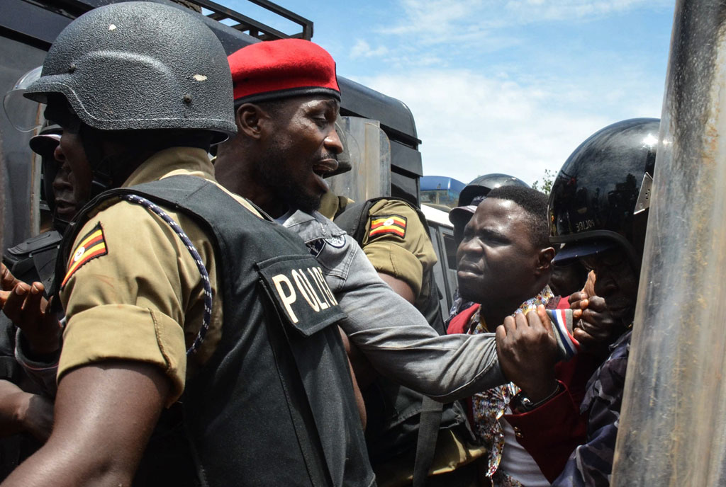 KA TEARGAS KEEKO? Bobi Wine Decries Mbale Police Clash