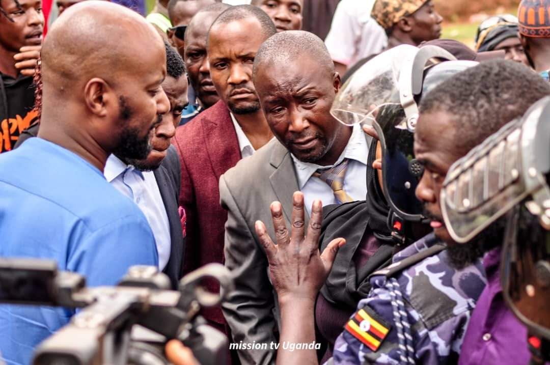 Uganda Police Assaults 14 Journalists While Covering Bobi Wine